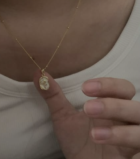 Gold Mini Coin Pendant Necklace – Vintage Minimal Chain